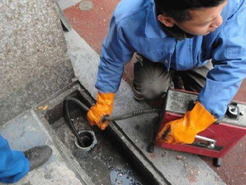 加乐镇疏通下水道